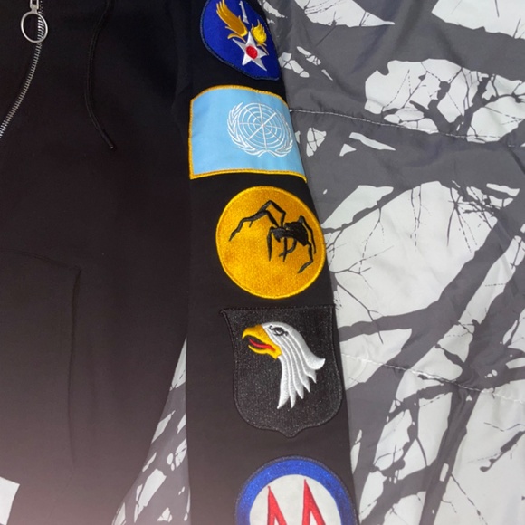 OFF-WHITE Multi Patches Over Sized Hoodie - Picture 9 of 10
